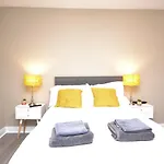 Marble Arch Studio Apartments