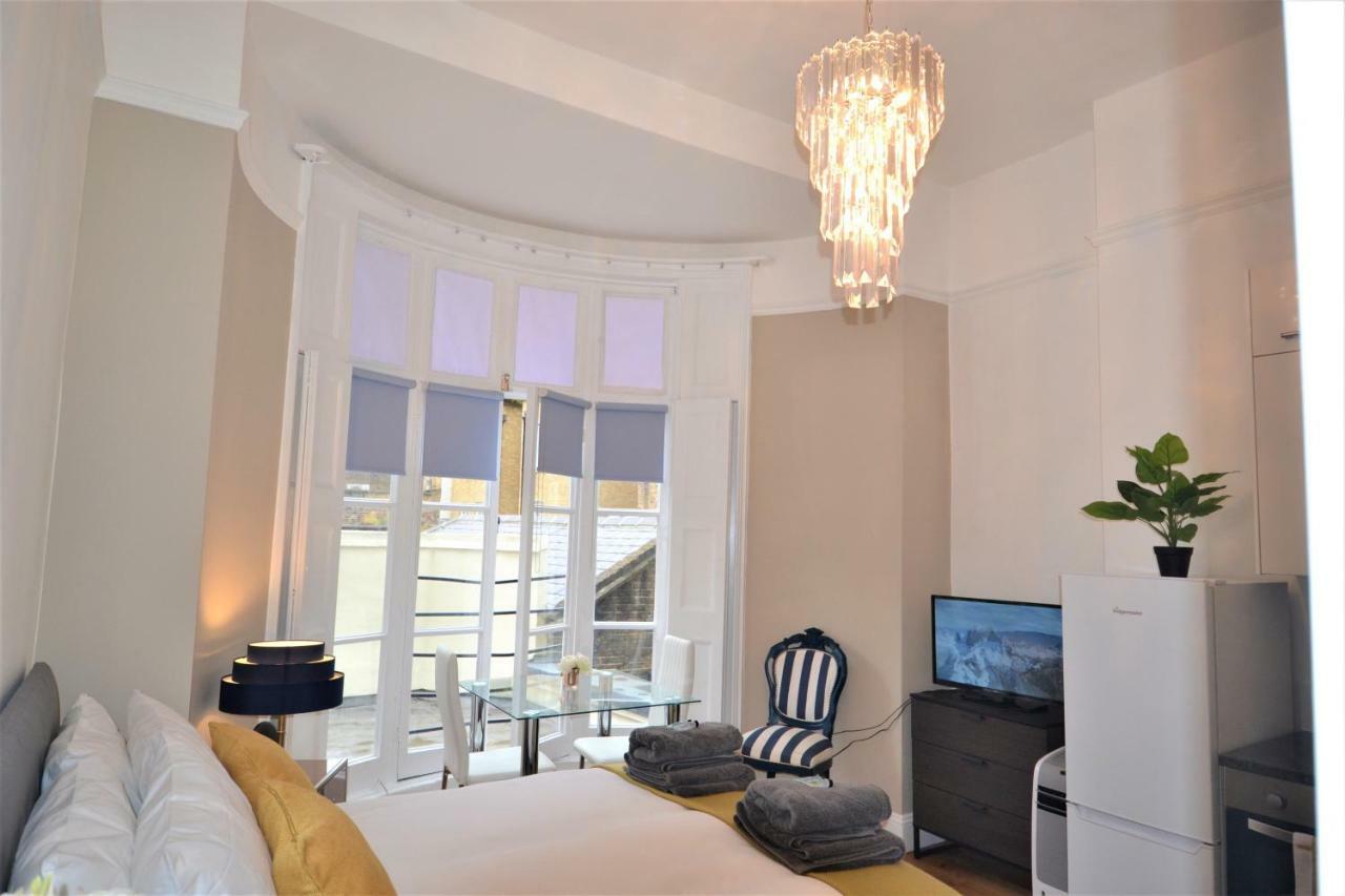 Marble Arch Studio *