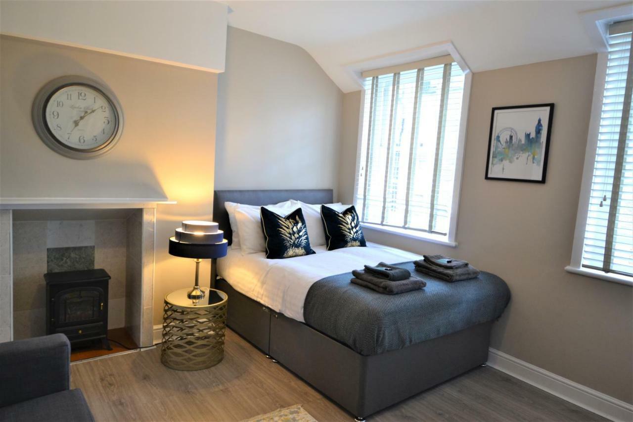 Marble Arch Studio *